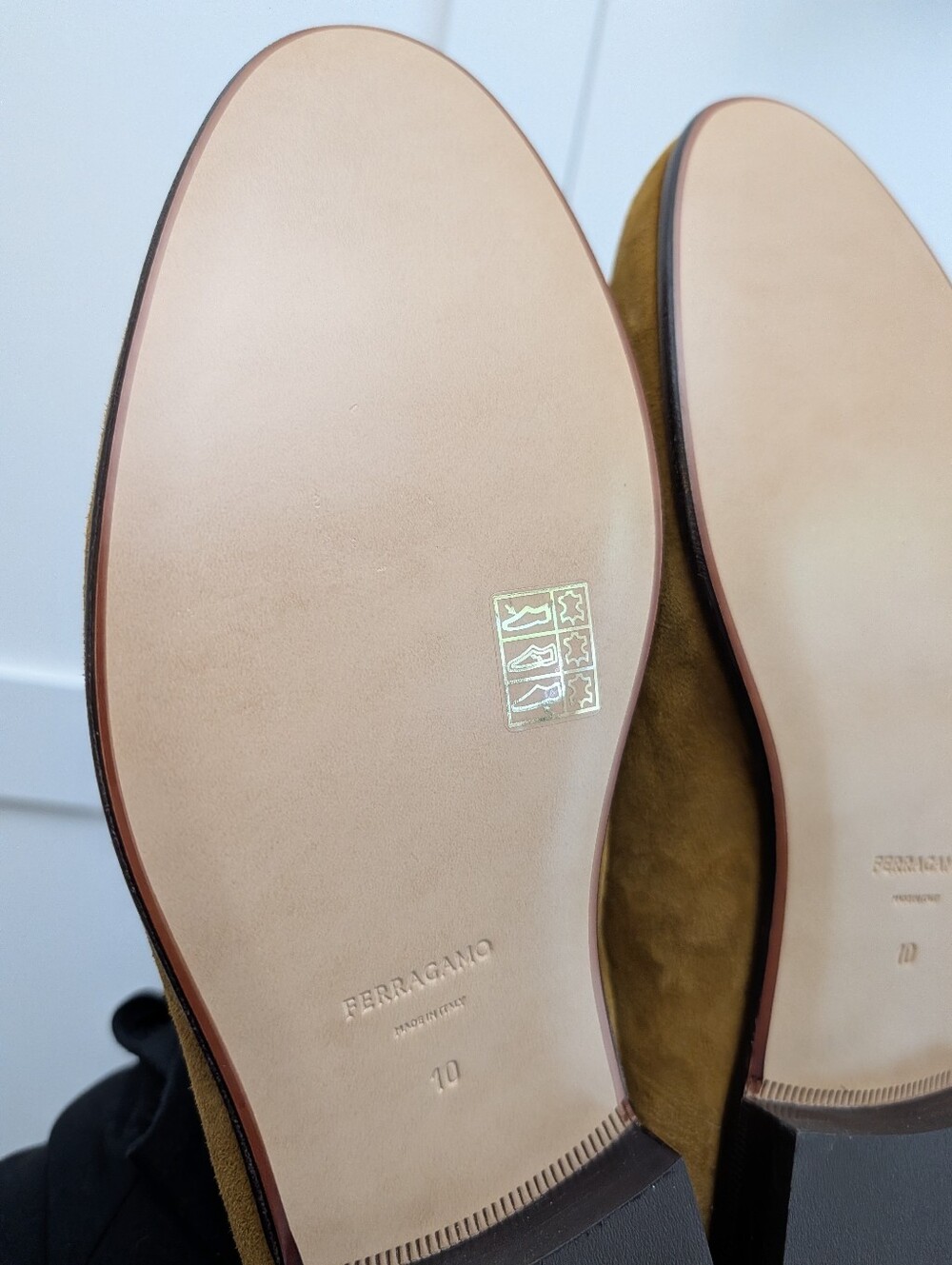 NWOB Ferragamo Women's gancini Detailed loafers US 10 C Light Brown Suede - Picture 7 of 8